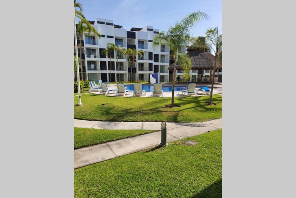 Departamento De Lujo En Manzanillo, Planta Baja Frente A La Alberca Apartment Luaran gambar