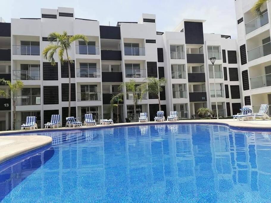 Departamento De Lujo En Manzanillo, Planta Baja Frente A La Alberca Apartment Luaran gambar