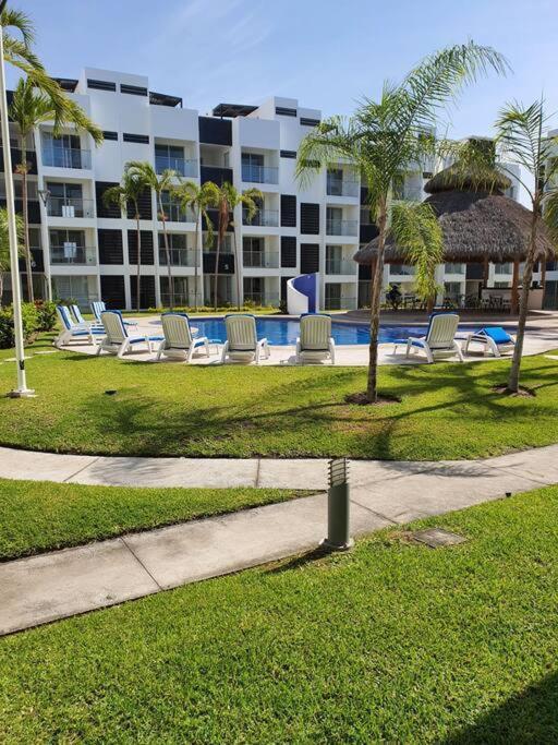 Departamento De Lujo En Manzanillo, Planta Baja Frente A La Alberca Apartment Luaran gambar